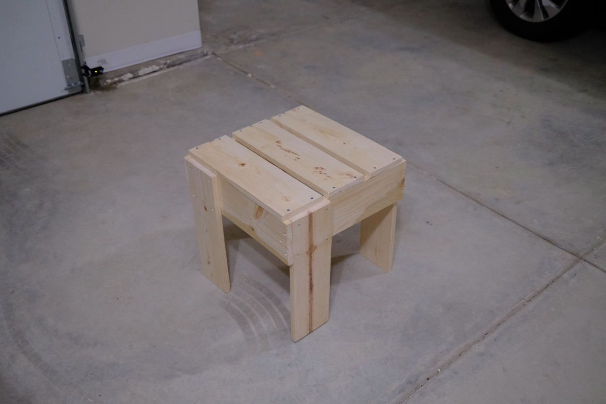 A completed Rietveld crate stool